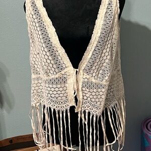 Daytrip Cream Lace Fringe Top